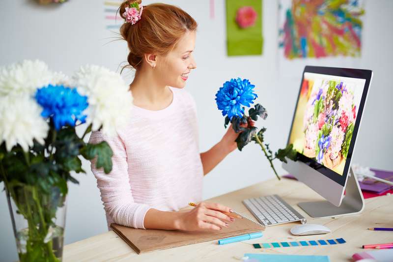 flowers  / few flowers 